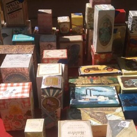 Junk Drawer Lot - Picture 4 of 16